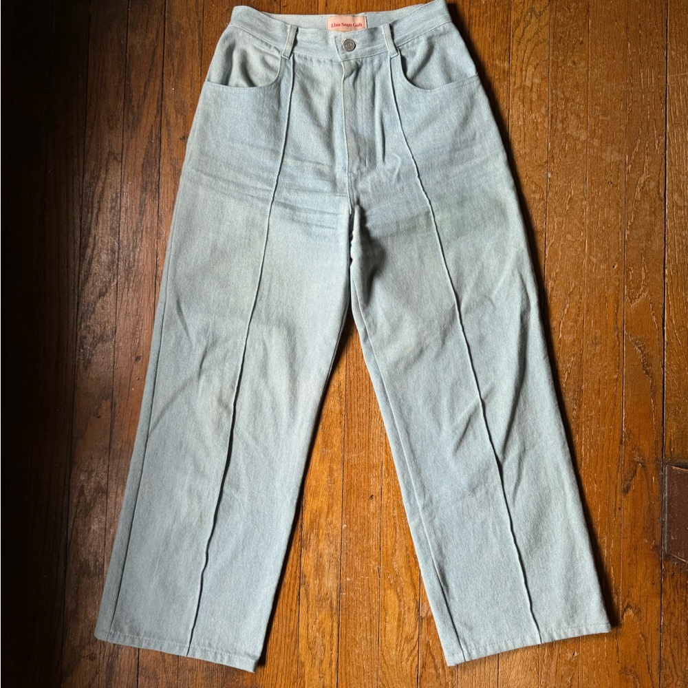 Lisa says gah Robyn jeans